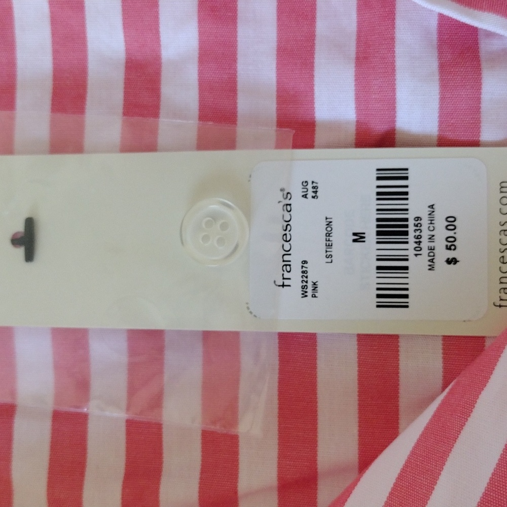 Francesca's Mi Ami Lorna Button Down Top. Size M - Picture 10 of 15